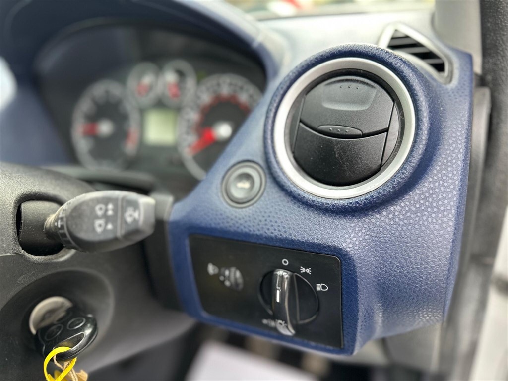 Used Ford Fiesta 2007 for sale - 76540191: Photo 32