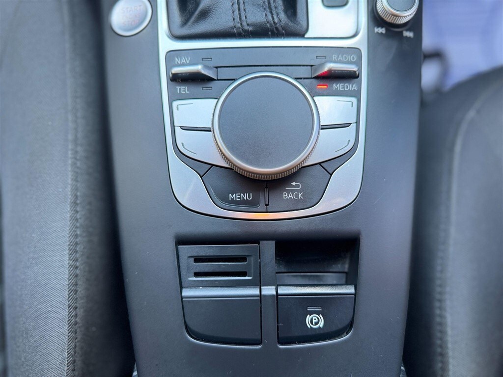 Vehicle 33
