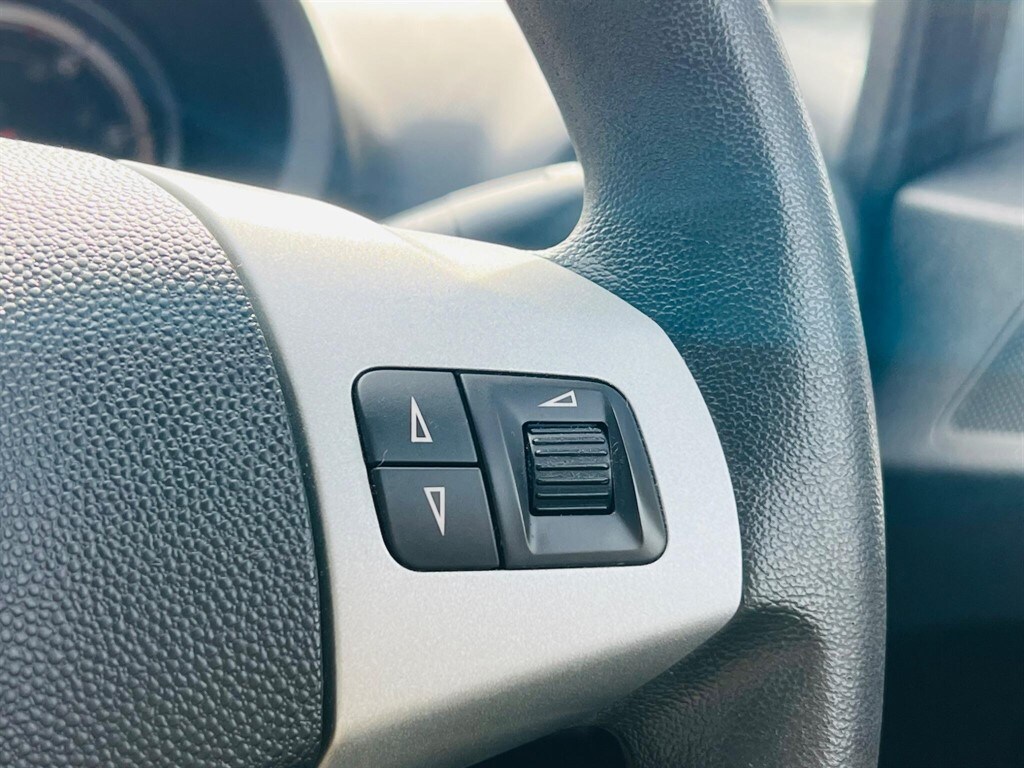 Used Vauxhall Corsa 2010 for sale - 78148884: Photo 28