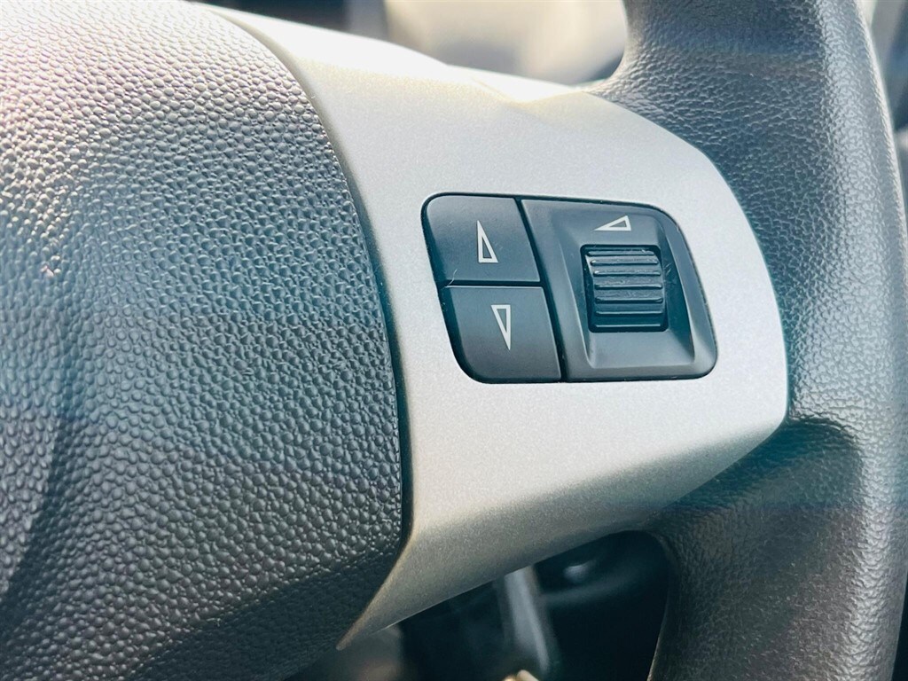 Used Vauxhall Corsa 2010 for sale - 78148884: Photo 32