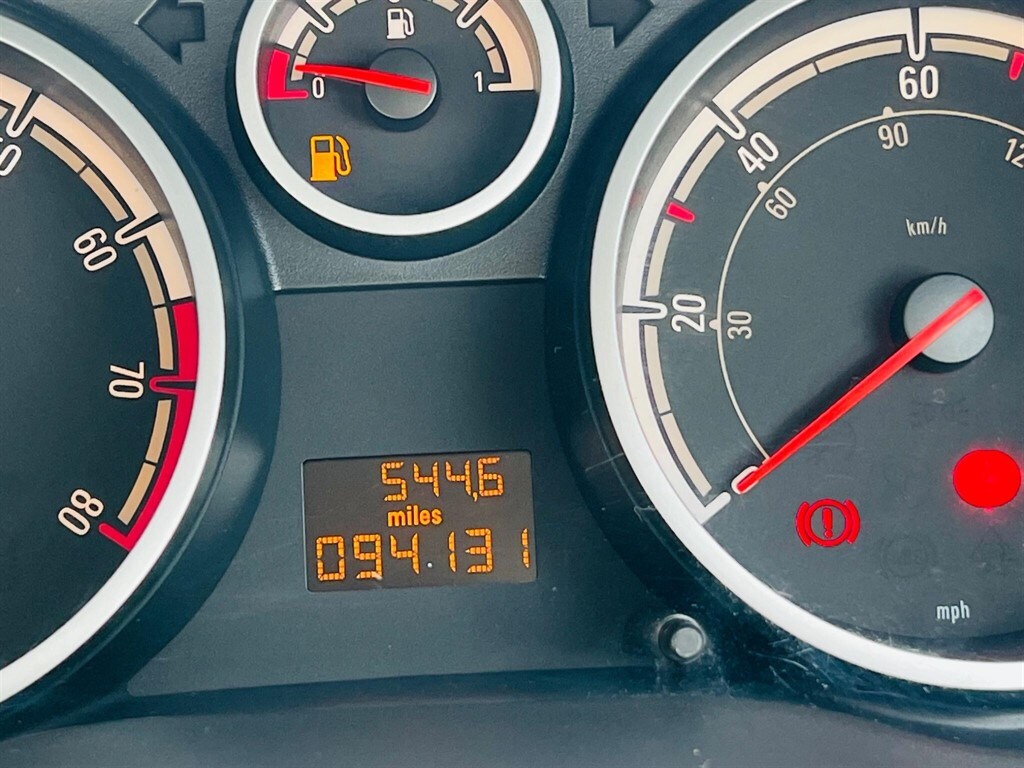 Used Vauxhall Corsa 2010 for sale - 78148884: Photo 37