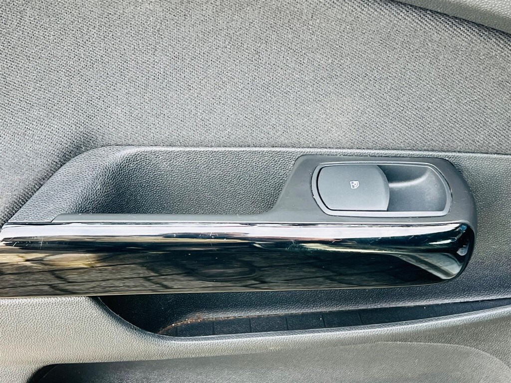 Used Vauxhall Corsa 2010 for sale - 78148884: Photo 53