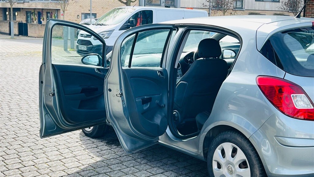 Used Vauxhall Corsa 2010 for sale - 78148884: Photo 6