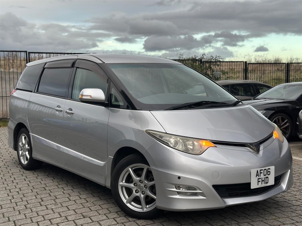 Used Toyota Estima 2023 for sale - 76442161: Photo 2