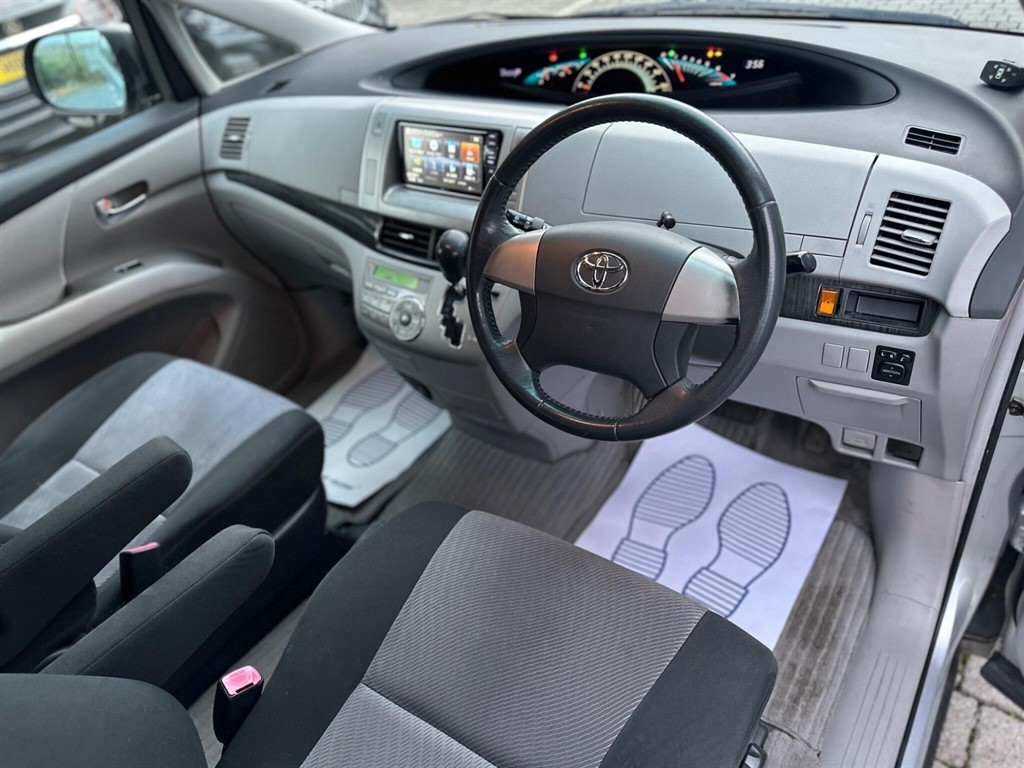 Used Toyota Estima 2023 for sale - 76442161: Photo 25