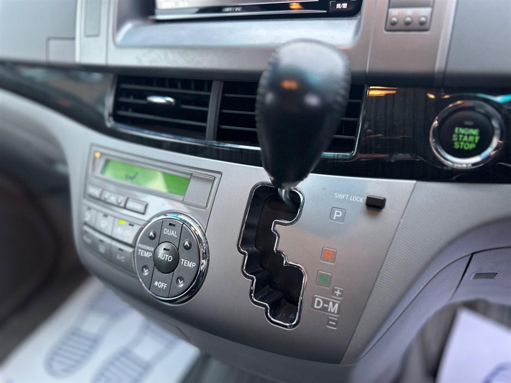 Used Toyota Estima 2023 for sale - 76442161: Photo 26