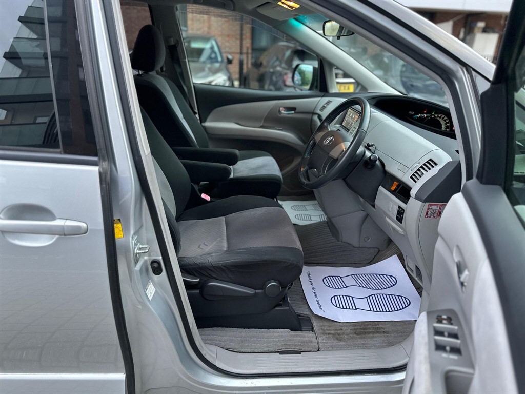 Used Toyota Estima 2023 for sale - 76442161: Photo 28