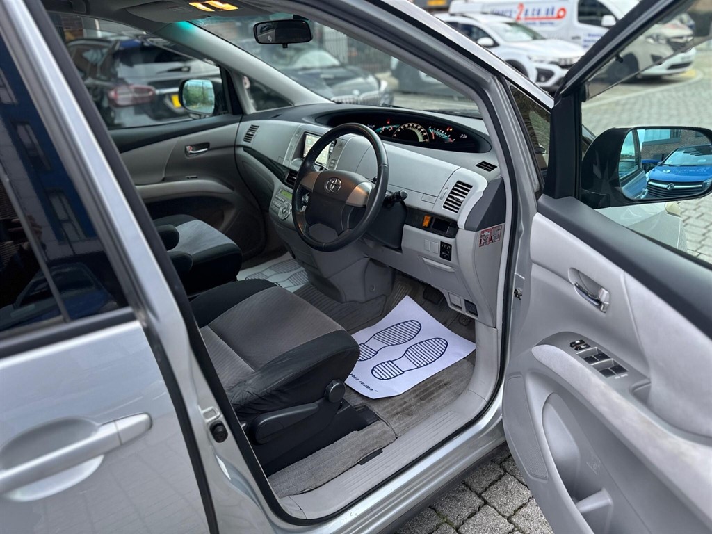 Used Toyota Estima 2023 for sale - 76442161: Photo 29