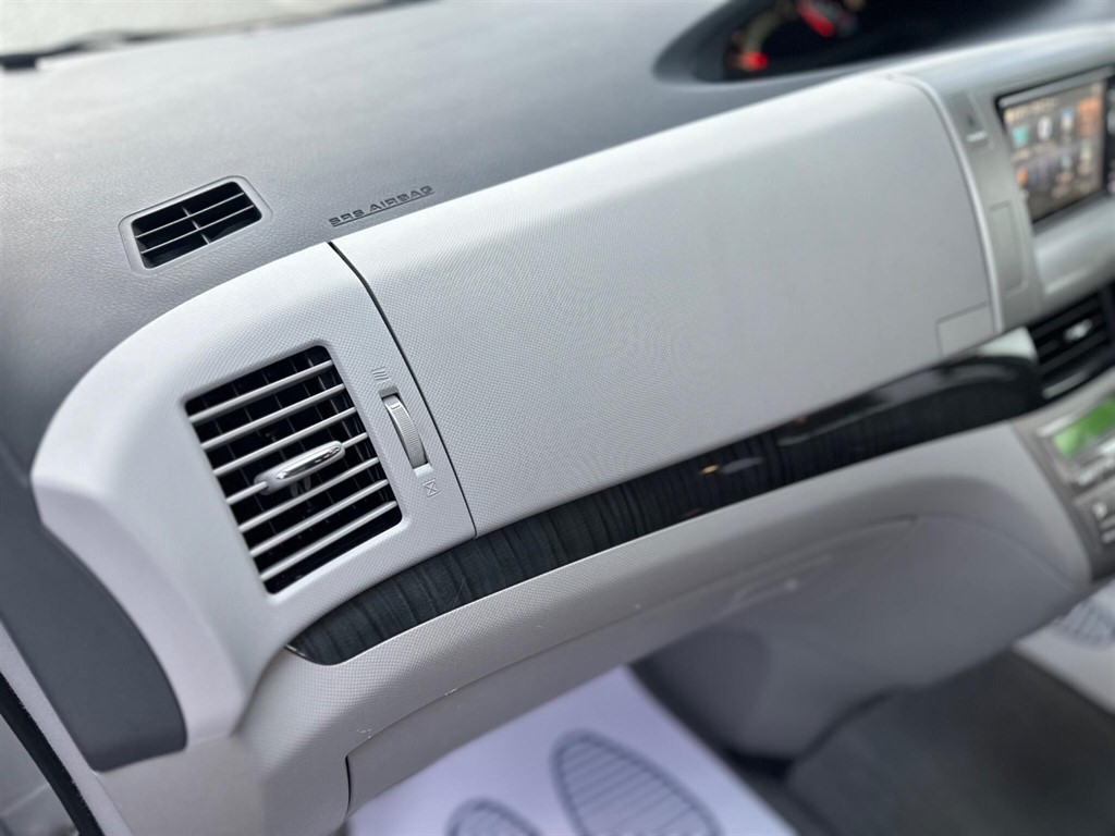 Used Toyota Estima 2023 for sale - 76442161: Photo 59