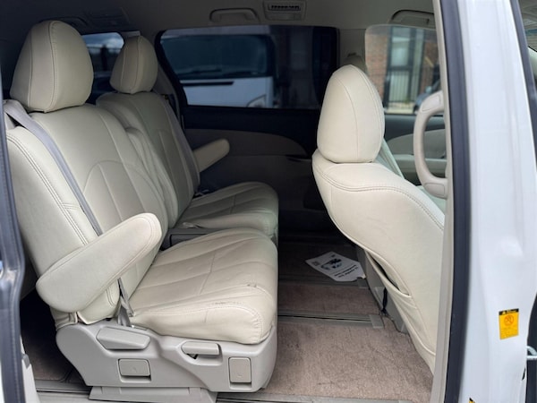 Used Toyota Estima 2010 for sale - 75570181: Photo 30