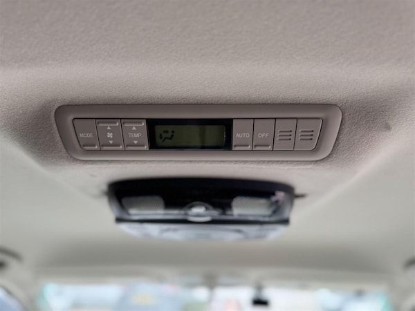 Used Toyota Estima 2010 for sale - 75570181: Photo 38