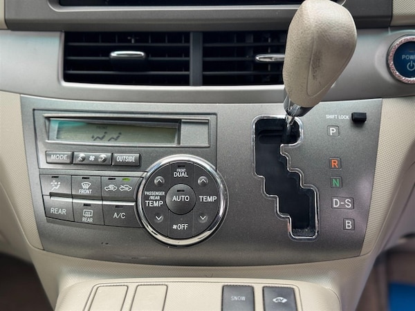 Used Toyota Estima 2010 for sale - 75570181: Photo 46