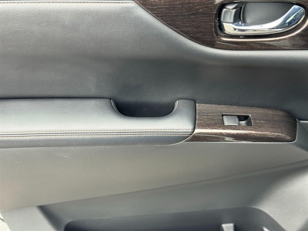 Used Nissan Elgrand 2010 for sale - 75679488: Photo 31