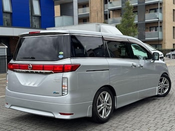 Used Nissan Elgrand 2010 for sale - 75679488: Photo