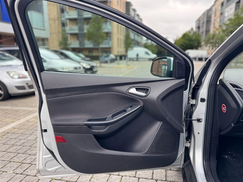 Used Ford Focus 2014 for sale - 75997166: Photo 28