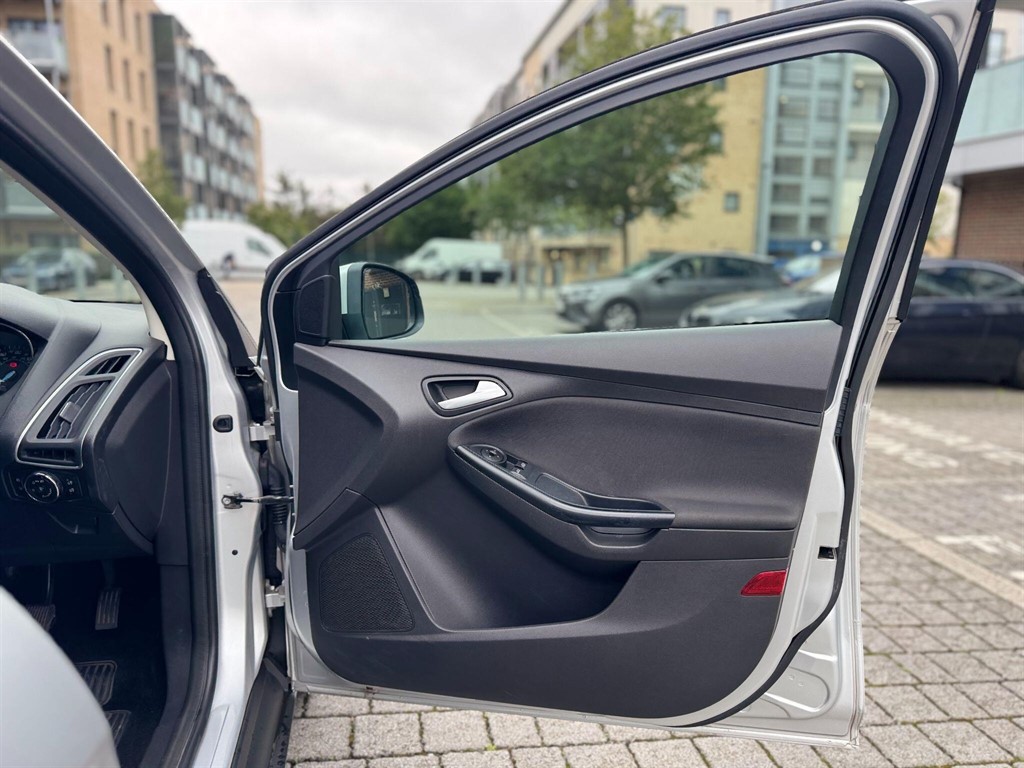 Used Ford Focus 2014 for sale - 75997166: Photo 29