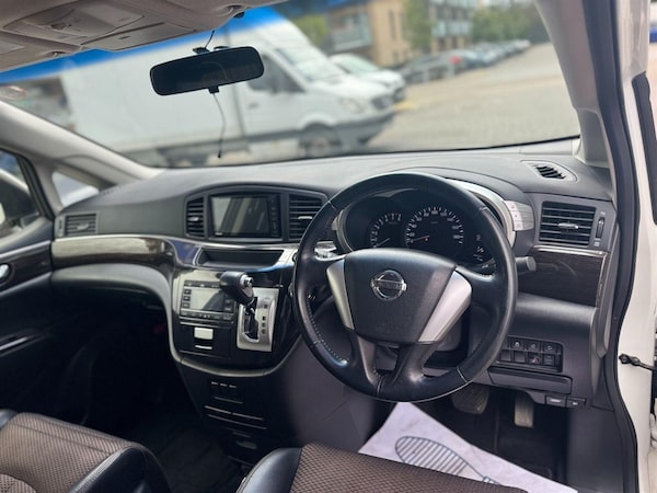 Used Nissan Elgrand 2013 for sale - 75675397: Photo 9