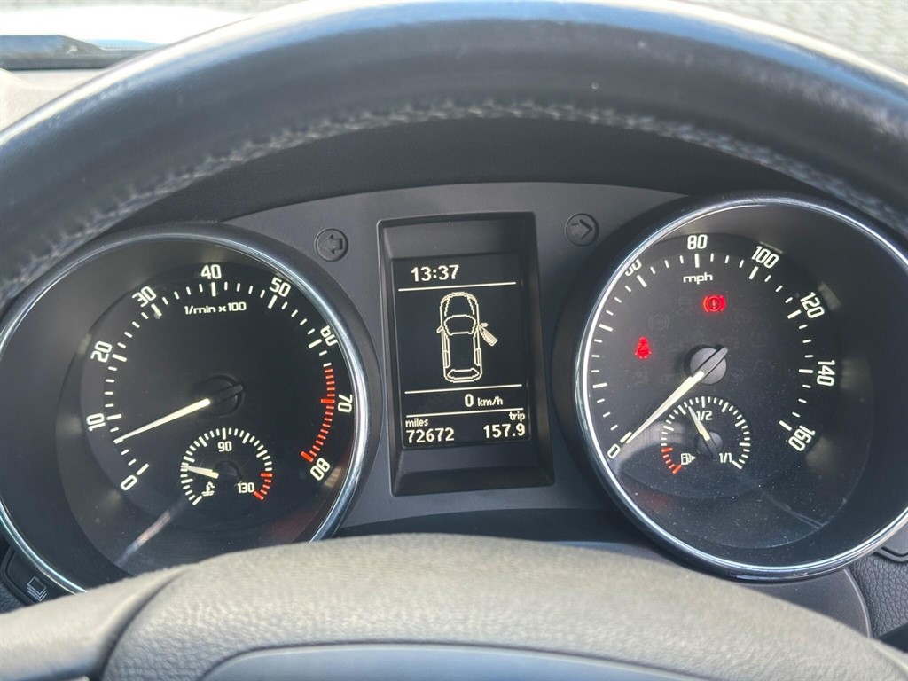 Used Skoda Yeti 2011 for sale - 77055735: Photo 38