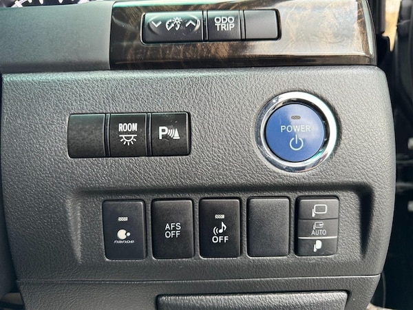 Used Toyota Alphard 2013 for sale - 75570896: Photo 18
