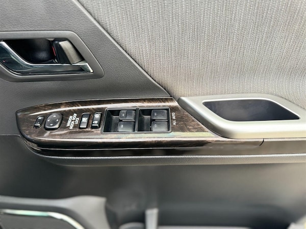 Used Toyota Alphard 2013 for sale - 75570896: Photo 25