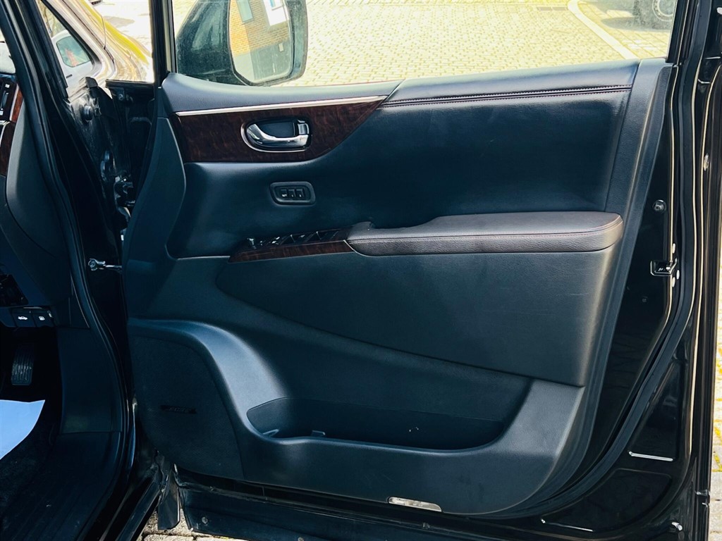 Used Nissan Elgrand 2019 for sale - 78118109: Photo 42