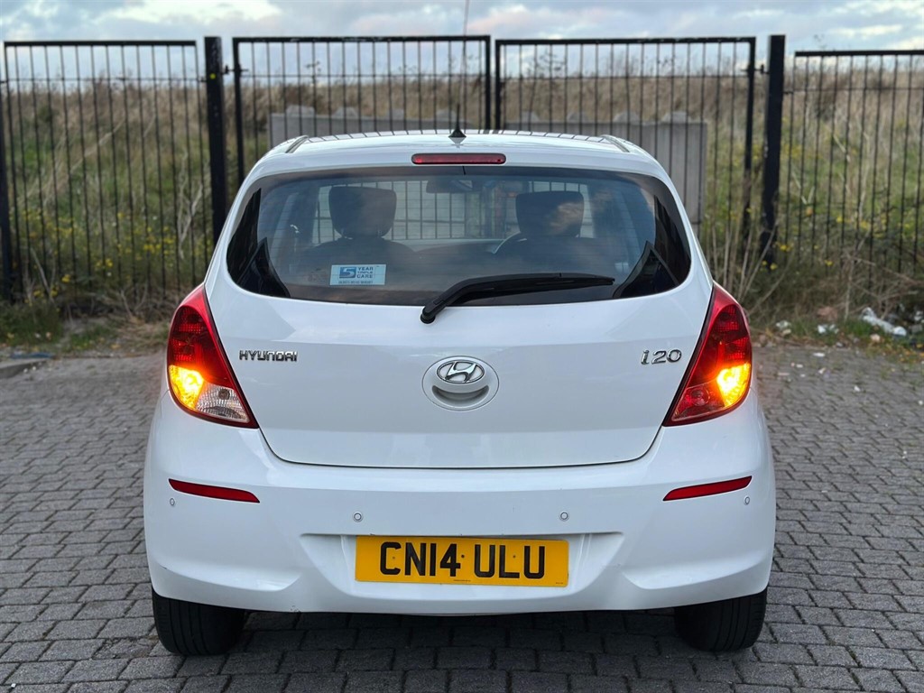 Used Hyundai i20 2014 for sale - 76404938: Photo 10