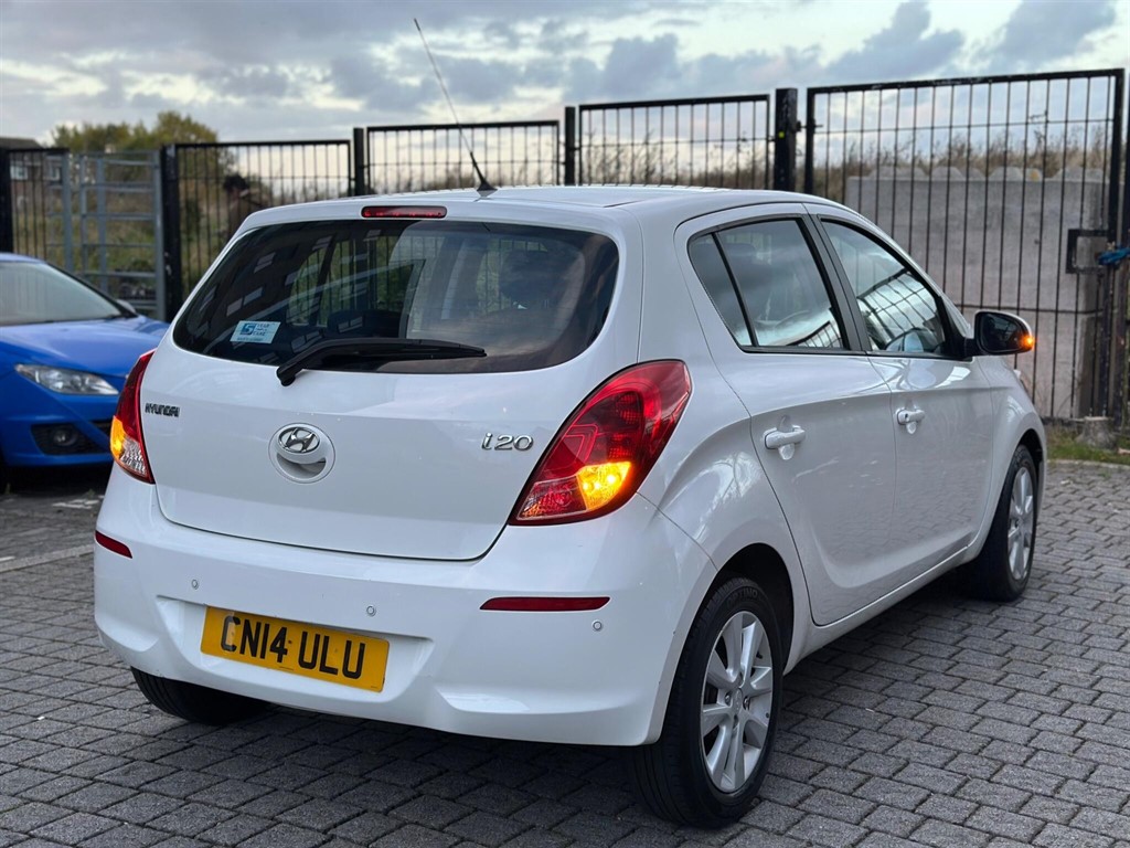 Used Hyundai i20 2014 for sale - 76404938: Photo 14