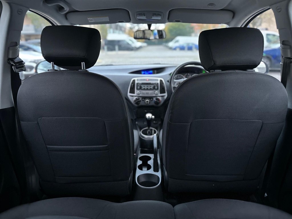 Used Hyundai i20 2014 for sale - 76404938: Photo 18