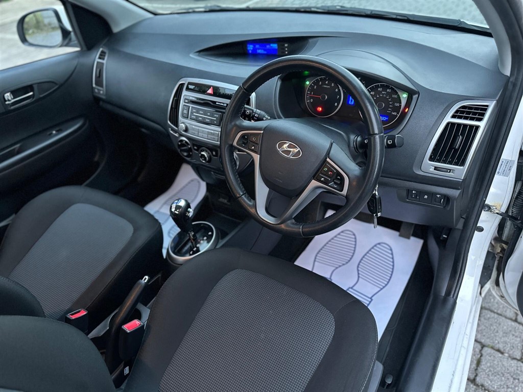 Used Hyundai i20 2014 for sale - 76404938: Photo 22