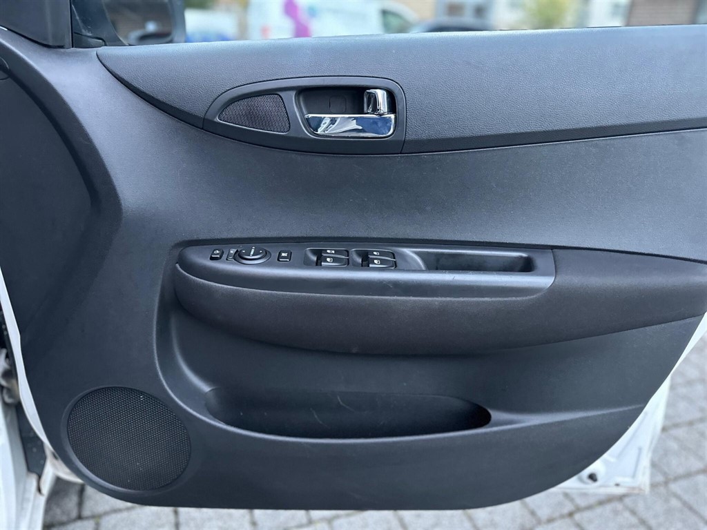 Used Hyundai i20 2014 for sale - 76404938: Photo 46