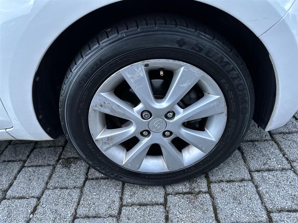 Used Hyundai i20 2014 for sale - 76404938: Photo 50