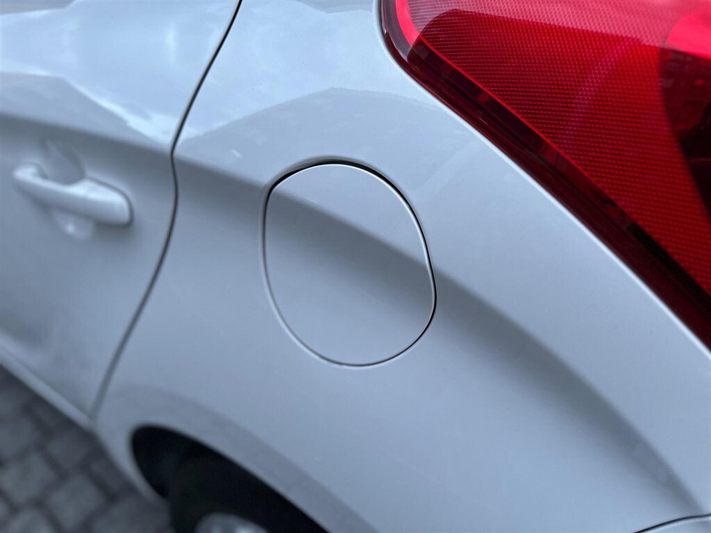 Used Hyundai i20 2014 for sale - 76404938: Photo 74