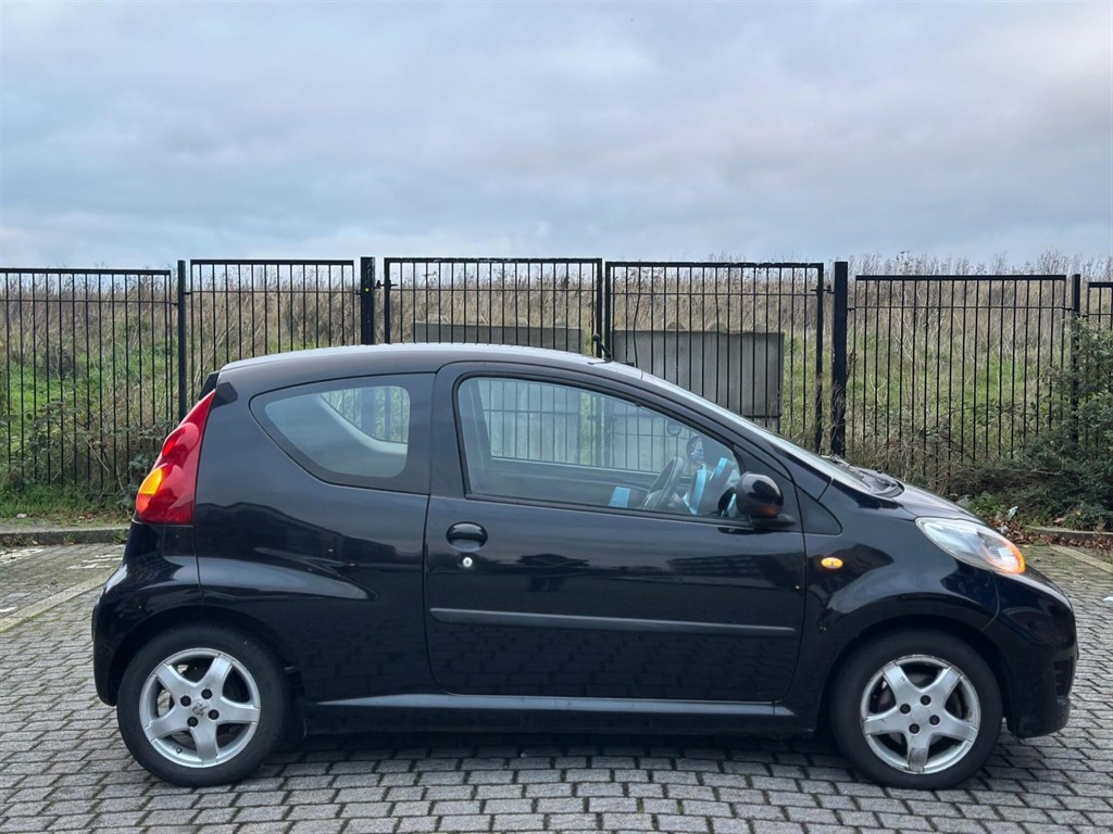 Used Peugeot 107 2010 for sale - 76960378: Photo 11