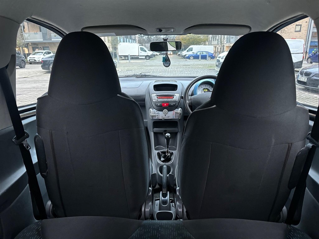 Used Peugeot 107 2010 for sale - 76960378: Photo 16