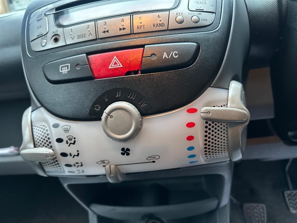 Used Peugeot 107 2010 for sale - 76960378: Photo 52