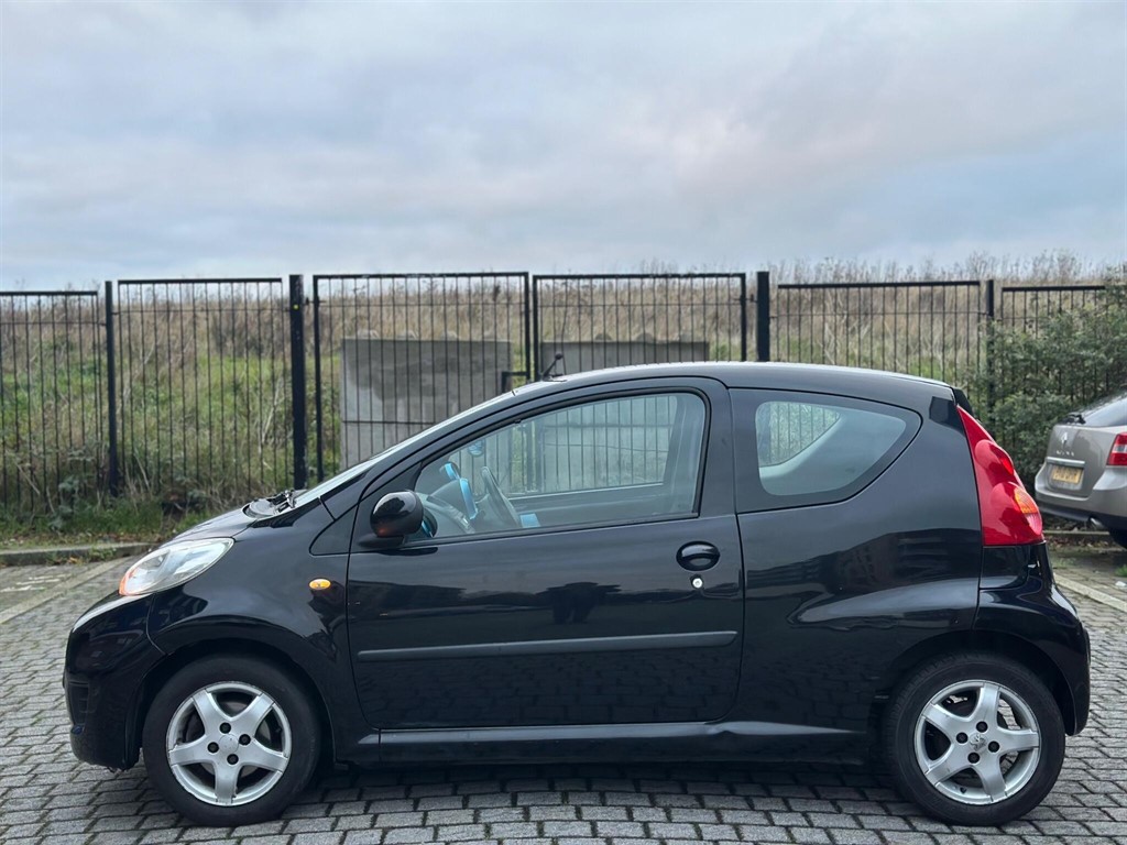 Used Peugeot 107 2010 for sale - 76960378: Photo 9