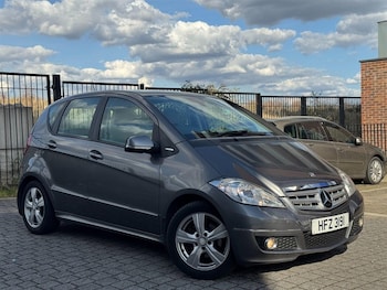 Used Mercedes-Benz A-Class 2011 for sale - 75943649: Photo