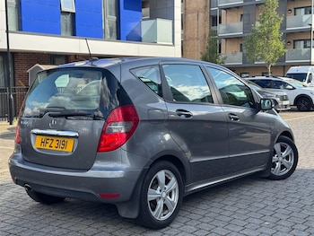 Used Mercedes-Benz A-Class 2011 for sale - 75943649: Photo