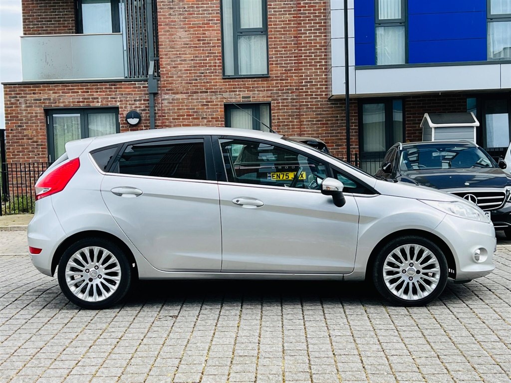 Used Ford Fiesta 2011 for sale - 78219097: Photo 11