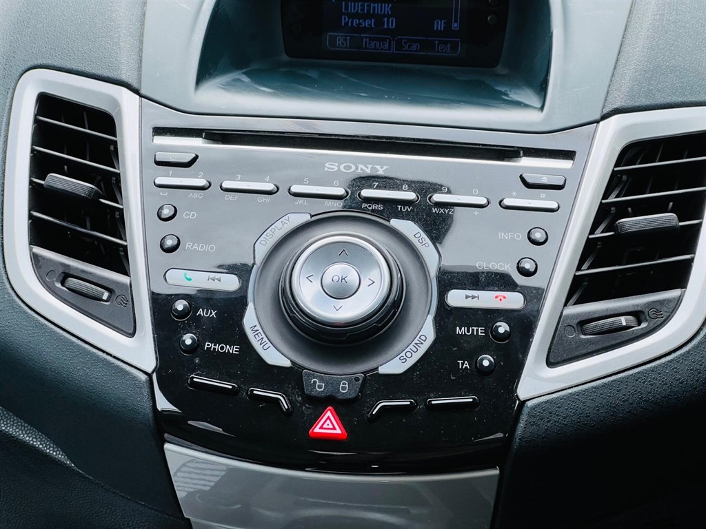 Used Ford Fiesta 2011 for sale - 78219097: Photo 15