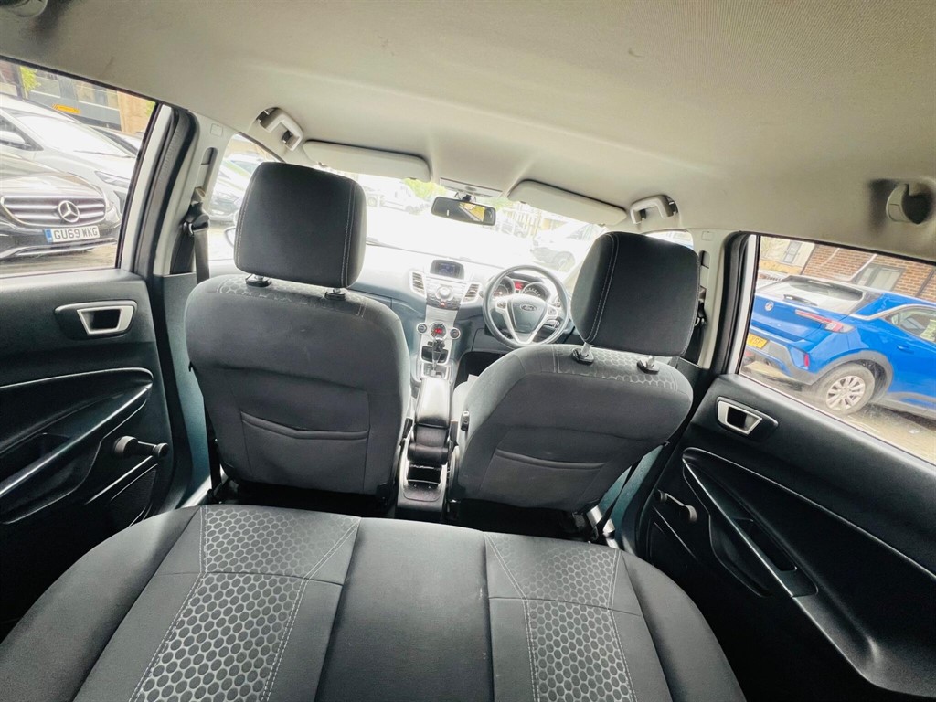 Used Ford Fiesta 2011 for sale - 78219097: Photo 24