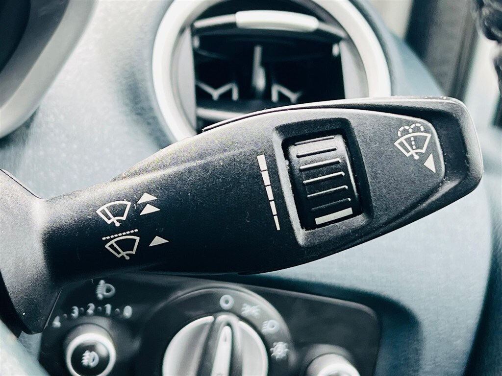 Used Ford Fiesta 2011 for sale - 78219097: Photo 39