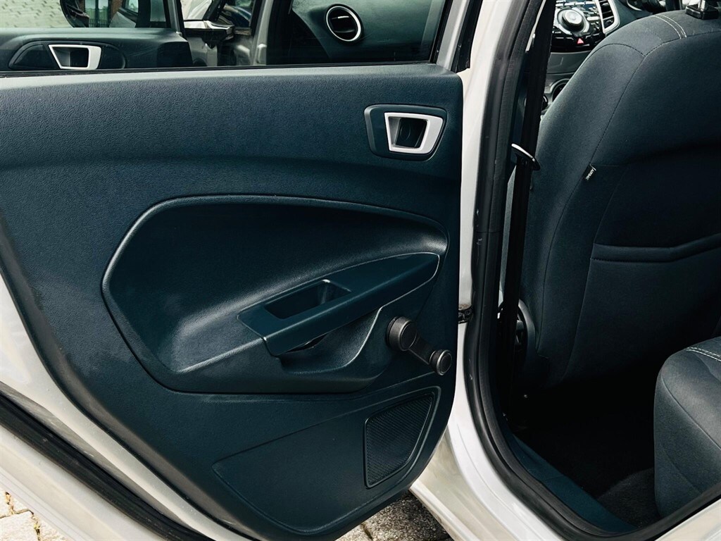 Used Ford Fiesta 2011 for sale - 78219097: Photo 43