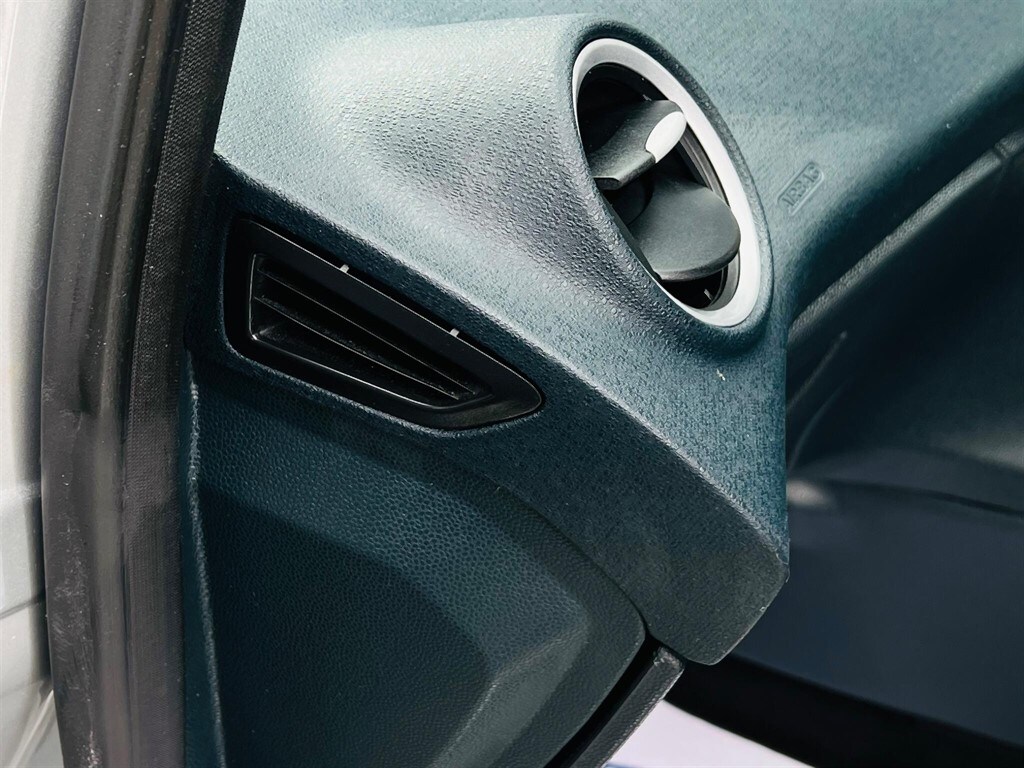 Used Ford Fiesta 2011 for sale - 78219097: Photo 45