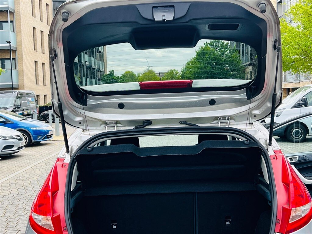 Used Ford Fiesta 2011 for sale - 78219097: Photo 52