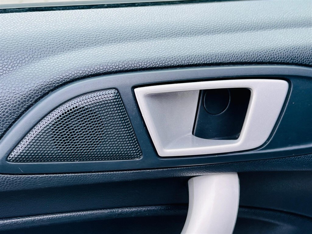 Used Ford Fiesta 2011 for sale - 78219097: Photo 60