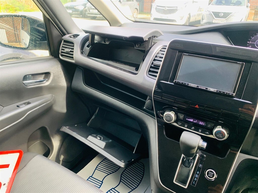 Used Nissan Serena 2019 for sale - 77826993: Photo 17