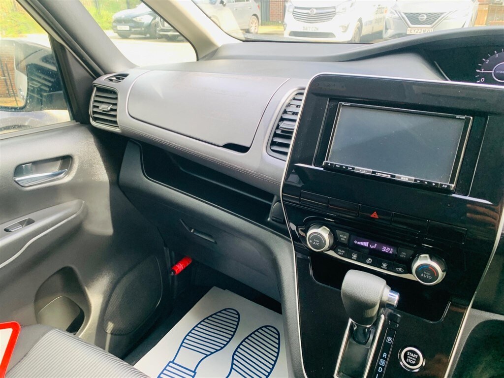 Used Nissan Serena 2019 for sale - 77826993: Photo 18