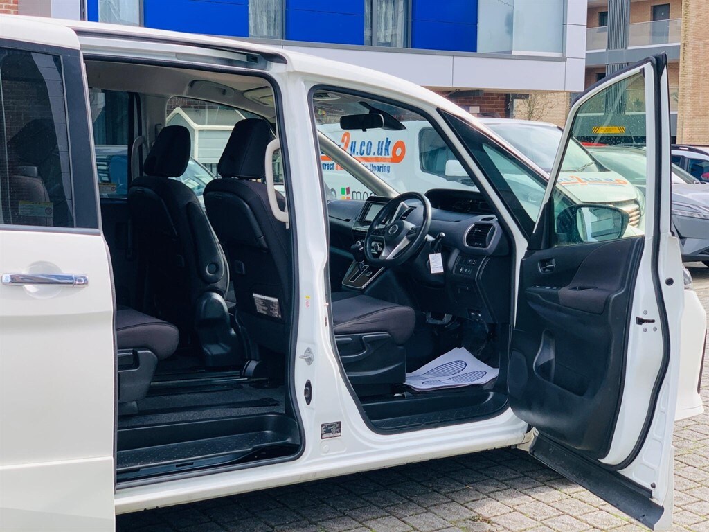 Used Nissan Serena 2019 for sale - 77826993: Photo 19