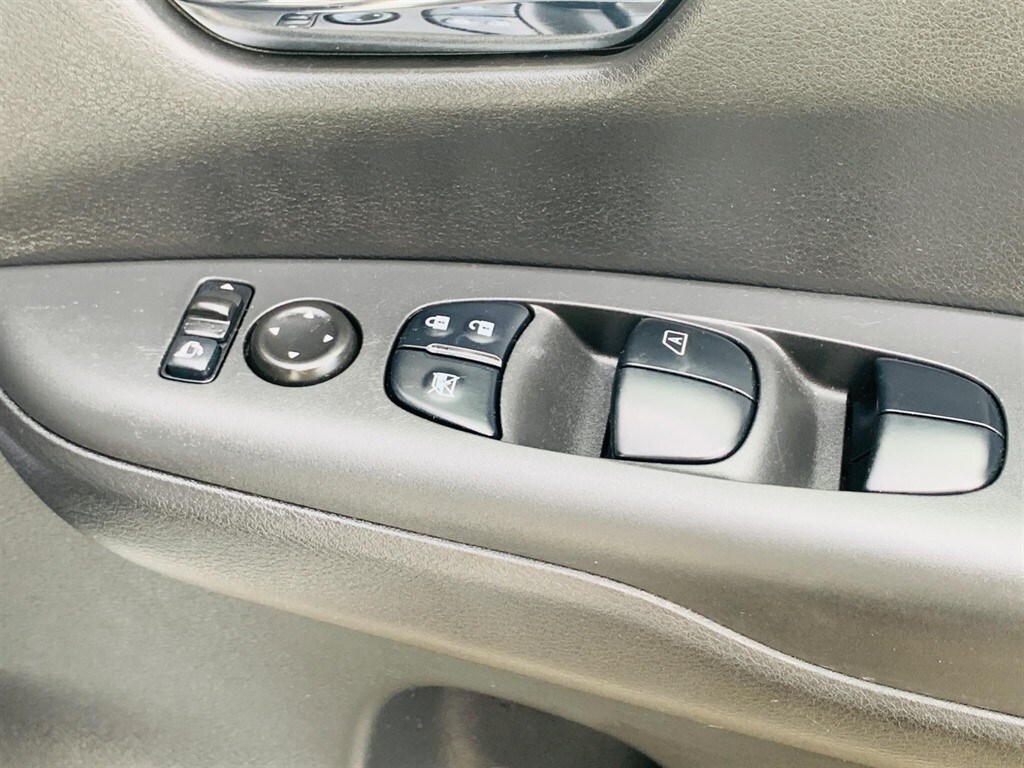 Used Nissan Serena 2019 for sale - 77826993: Photo 24